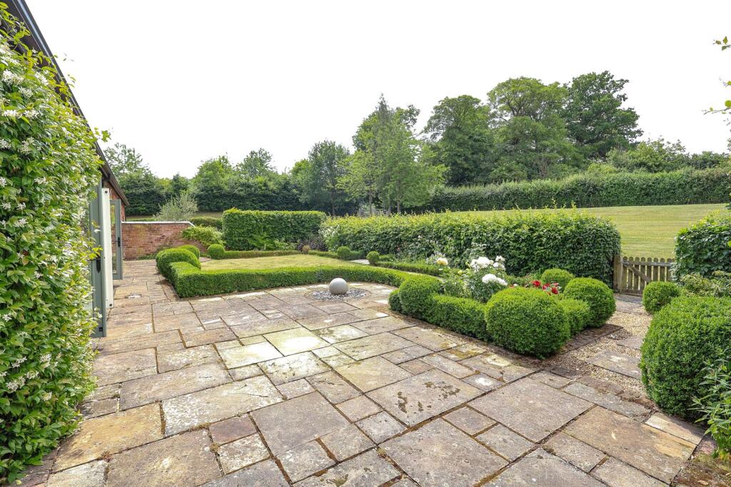 Additional image 15 of Netherstead Court, Morton Bagot, Studley