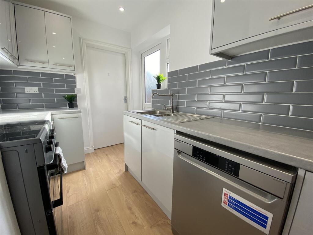 Additional image 9 of Rood End Road, Oldbury, Birmingham