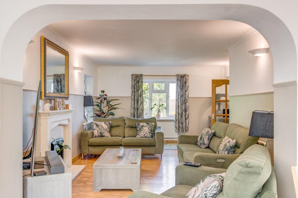 Additional image 2 of Mayfields, Southcrest, Redditch, Worcestershire, B98