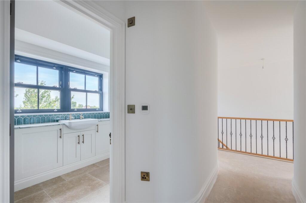 Additional image 20 of Impressive New Home in Holcombe –  Late Summer Completion