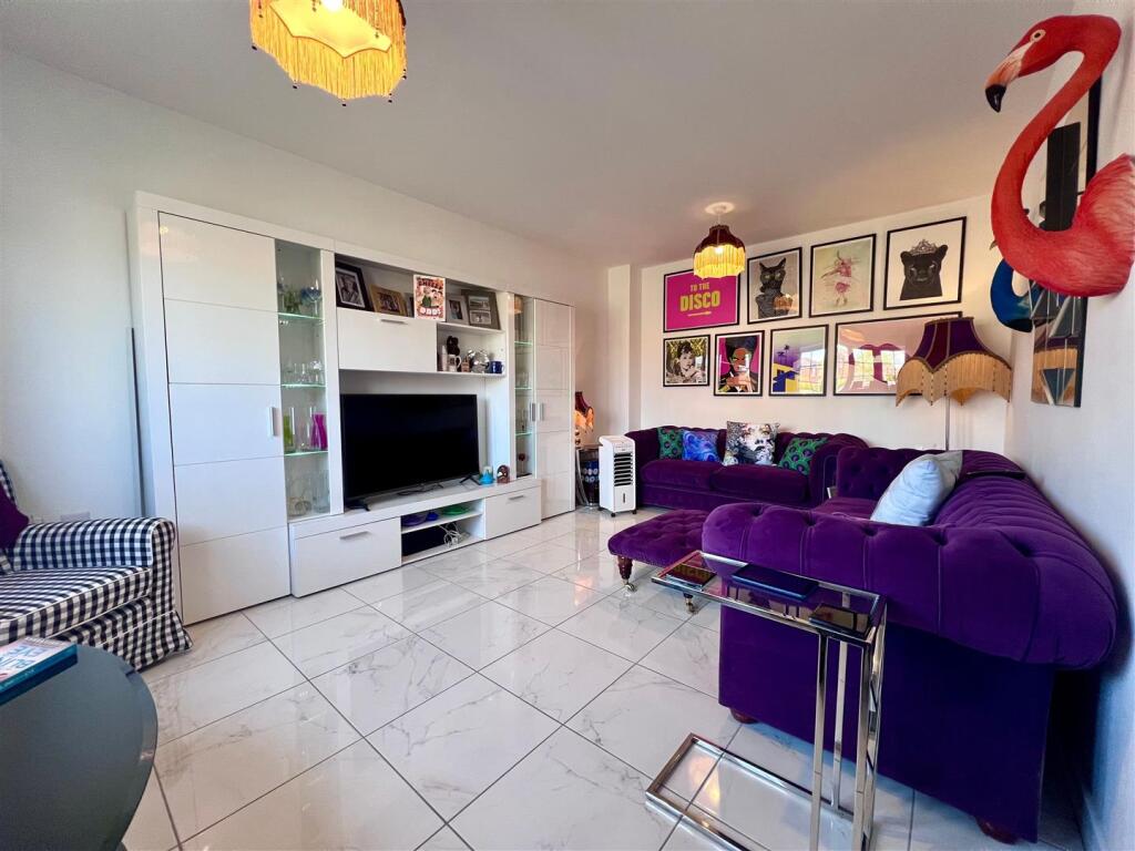 Additional image 5 of Damson Way, Bidford-On-Avon, Alcester