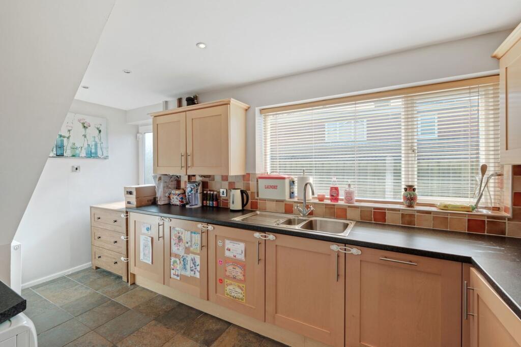 Additional image 4 of Staple Flat, Lickey End, B60