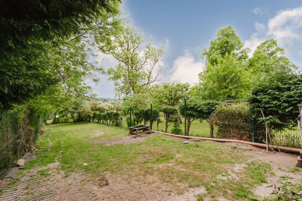 Additional image 30 of Whitehall Road, Wyke, BD12