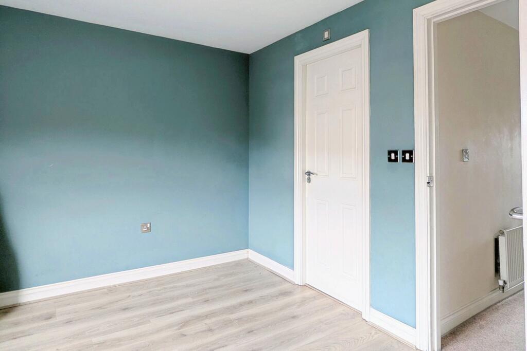 Additional image 11 of Temple Way, Oldbury, B69