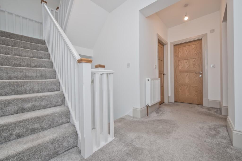 Additional image 18 of Oxford Road, Gomersal, Cleckheaton, BD19