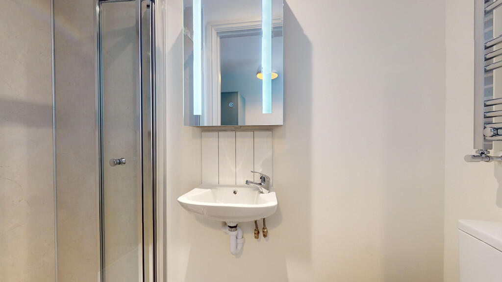 Additional image 4 of Farm Road, Street