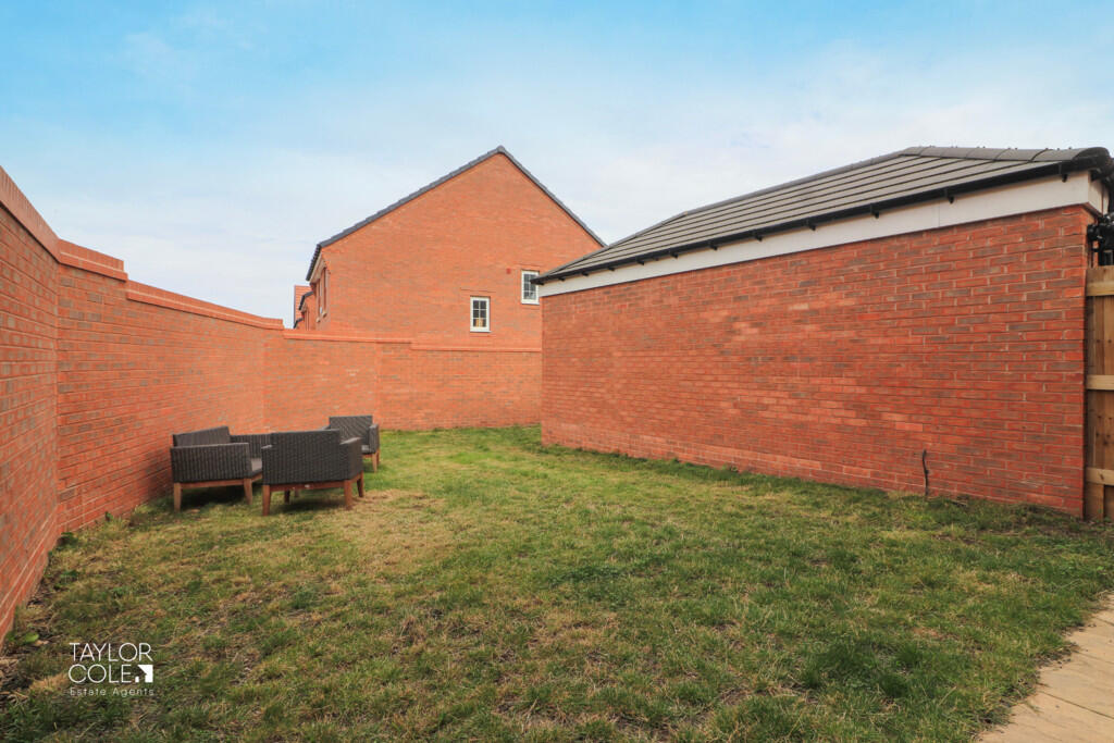 Additional image 26 of Gardiner Close, Tamworth