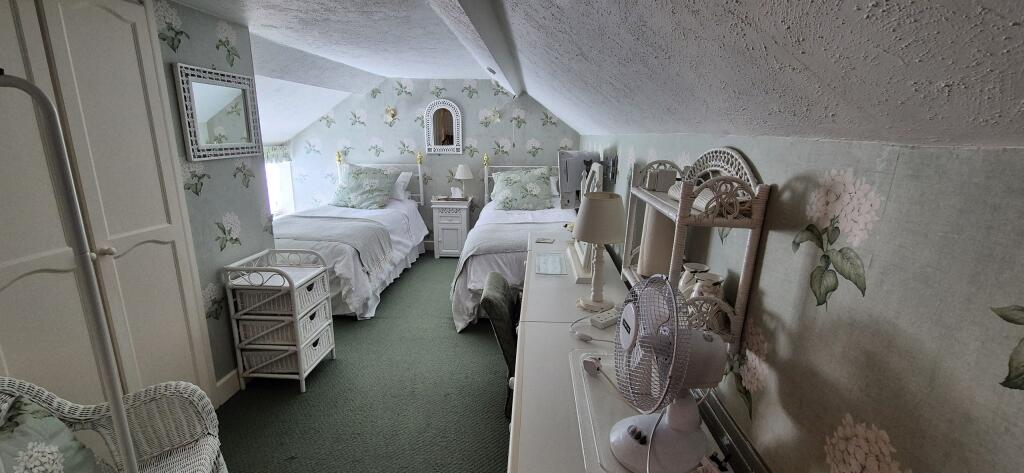 Additional image 20 of Stoney Stratton