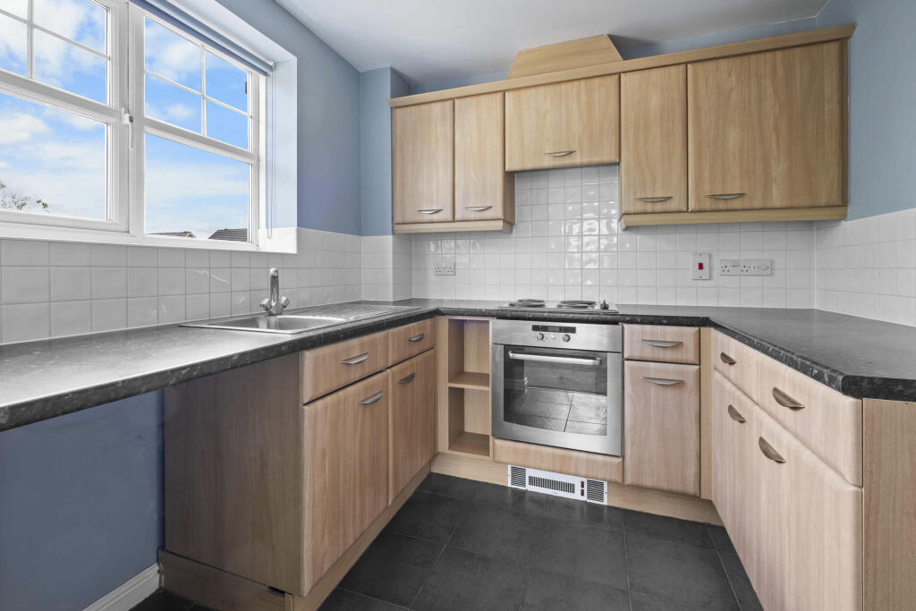 Additional image 7 of Flat 3, Garden Court, Design Close, Bromsgrove. B60 3GS