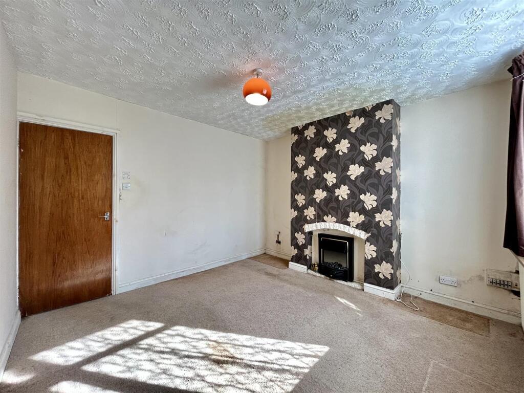 Additional image 3 of Long Lane, Halesowen