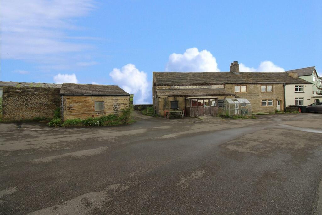 Halifax Road, Denholme, Bradford, BD13