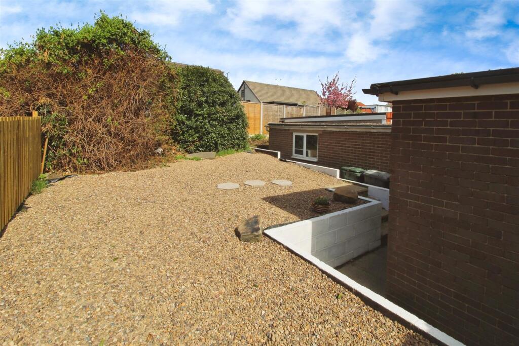 Additional image 15 of Markfield Avenue, Low Moor, Bradford, BD12 0UL