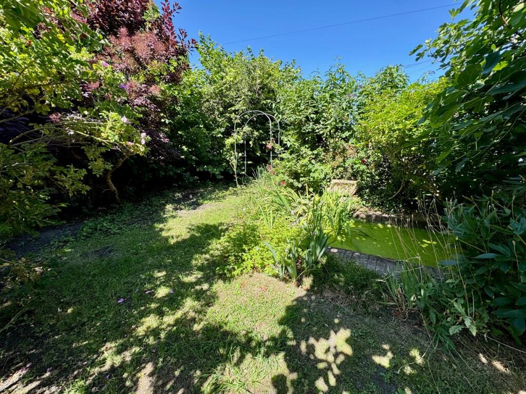 Additional image 19 of Windhill Old Road, Thackley, Bradford, BD10