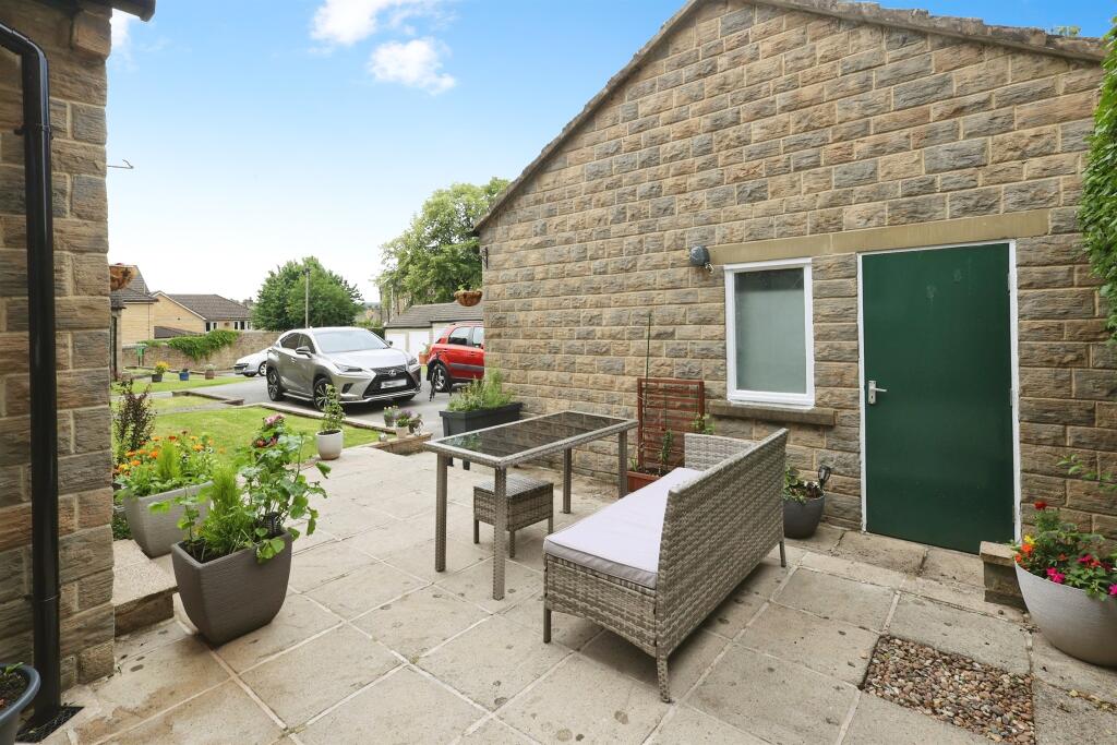 Additional image 15 of Fardew Court, Bingley