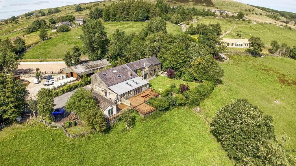 Additional image 58 of Hurst Lane, Rawtenstall, Rossendale, Lancashire - With Annexe & Spa Room