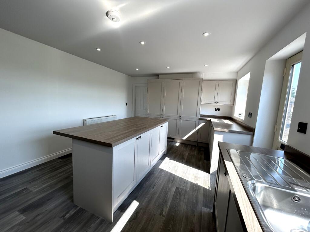 Additional image 14 of Old Hart Soil Farm Yard, Highmoor Lane, Cleckheaton, BD19