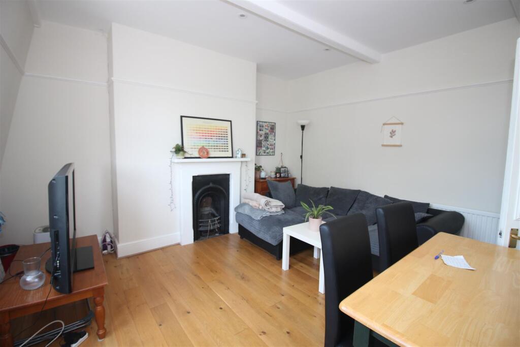 Primary image of Spencer's Belle Vue, Lansdown