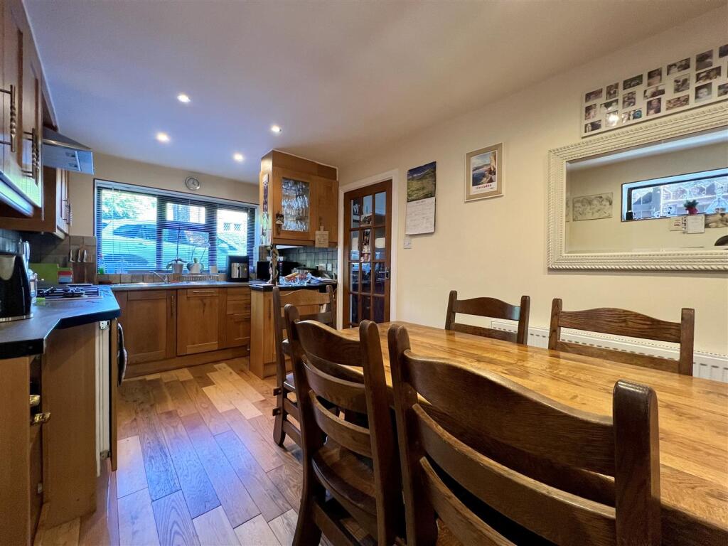 Additional image 4 of Crownest Lane, Bingley