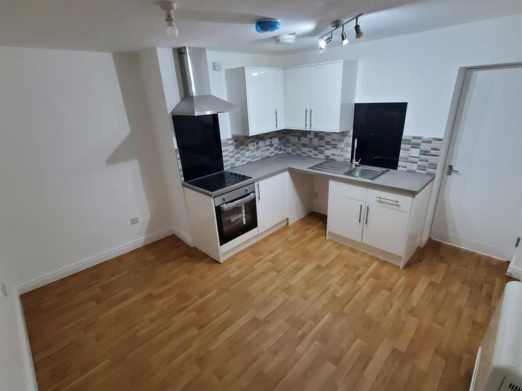 Additional image 6 of High Street, Cradley Heath