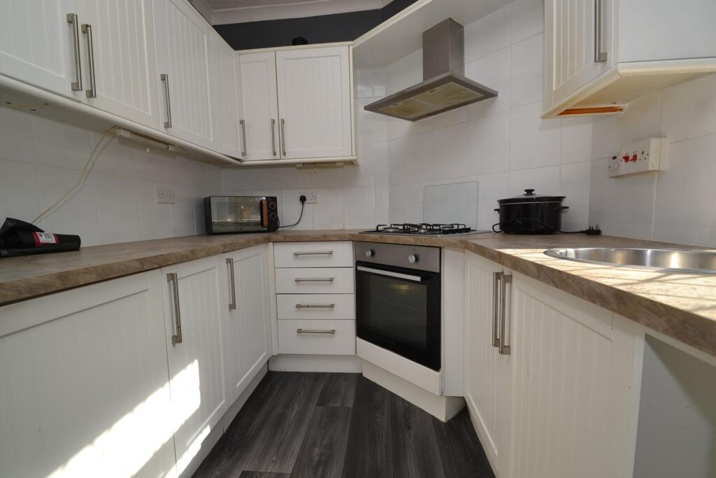 Additional image 4 of Glenside Road, Windhill,