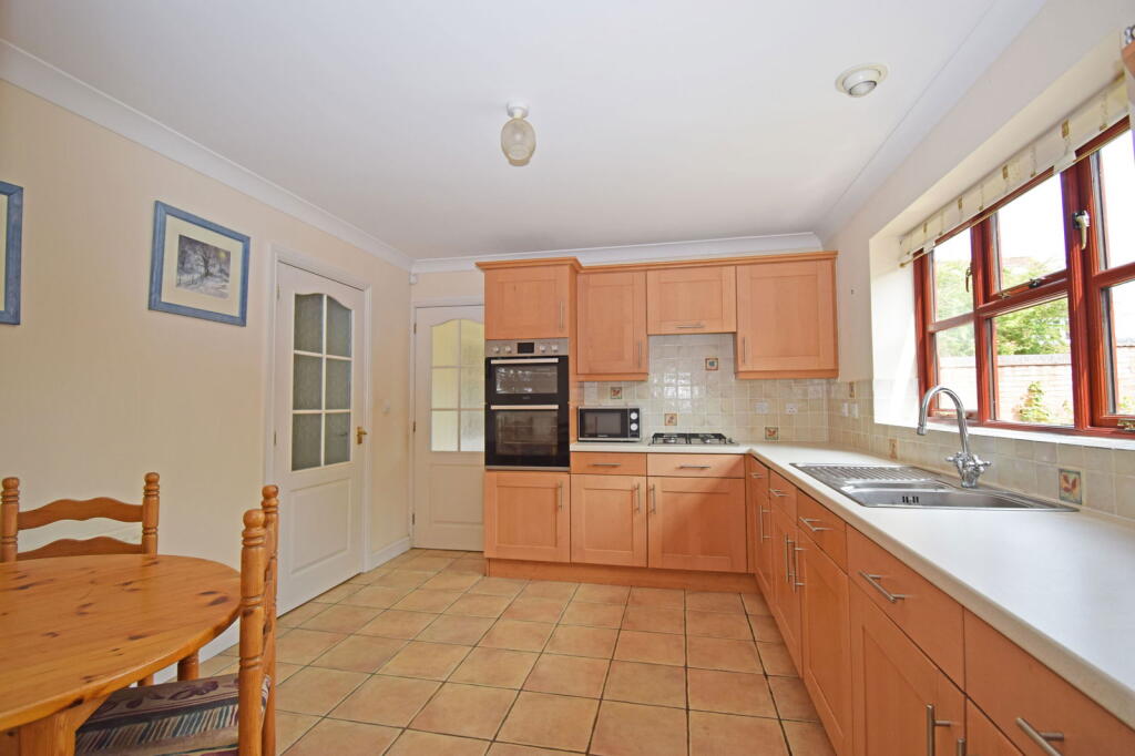 Additional image 7 of 11 Hanbury Croft, Hanbury, Worcestershire, B60 4BF