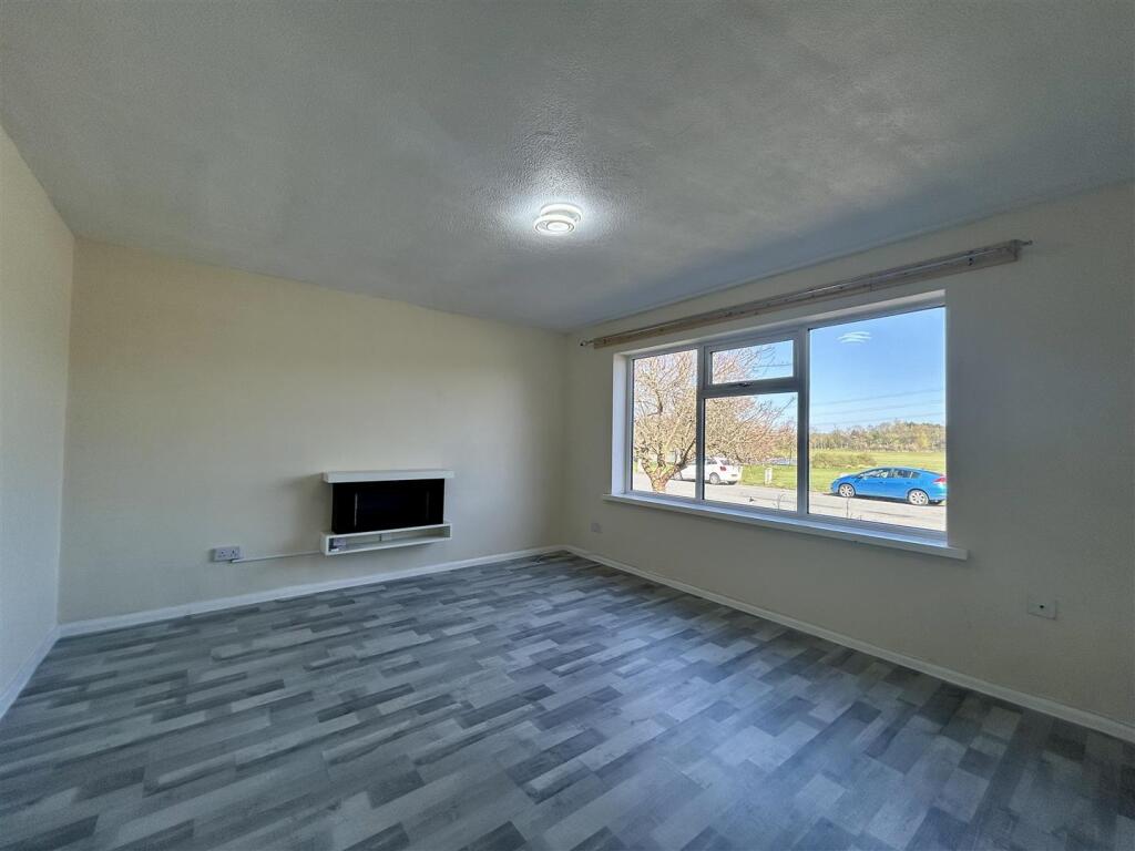 Additional image 5 of Moat Drive, Halesowen