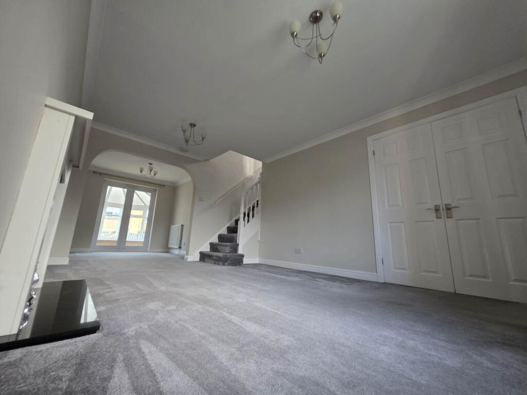 Additional image 8 of Richmond Grove Gomersal