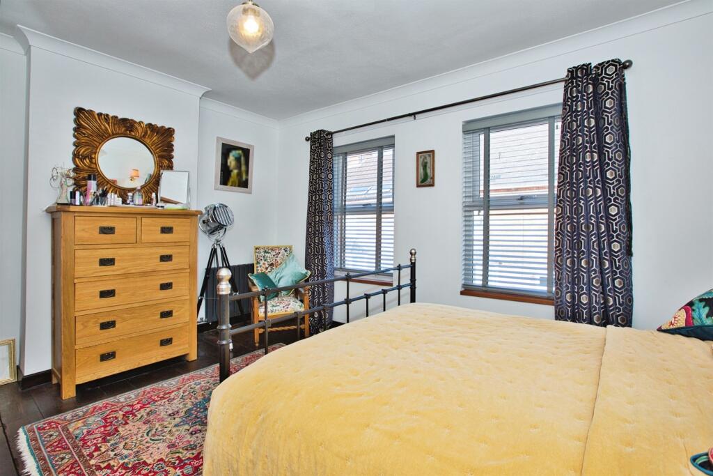 Additional image 12 of Camborne Place, YEOVIL