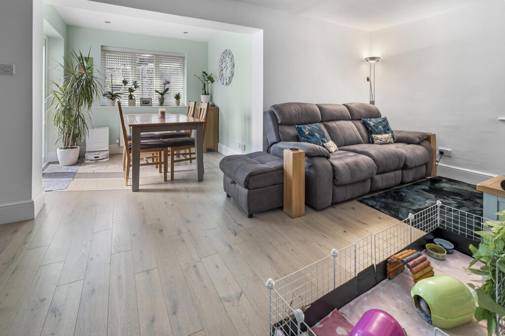 Additional image 5 of Juniper Cottage, 3 Rigby Hall, Rigby Lane, Bromsgrove. B60 2EW