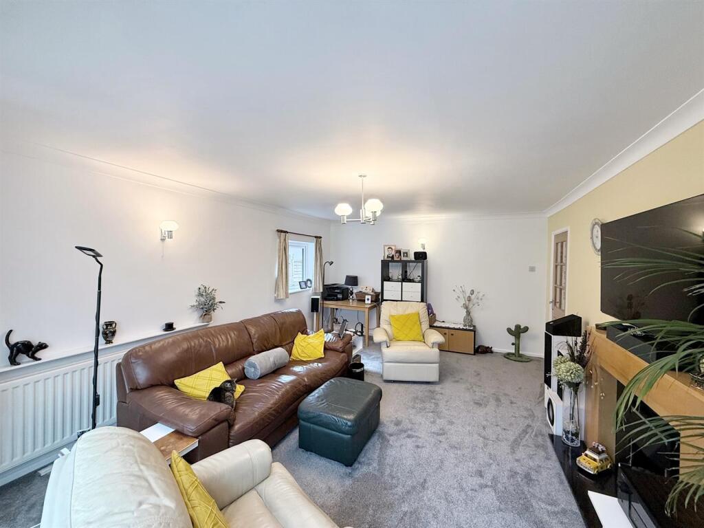 Additional image 7 of Redlands Way, Streetly