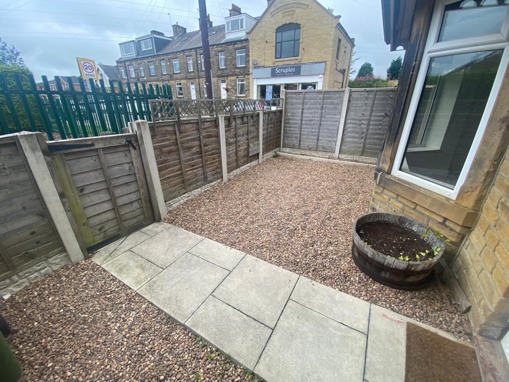 Additional image 8 of Bradford Road, Birkenshaw