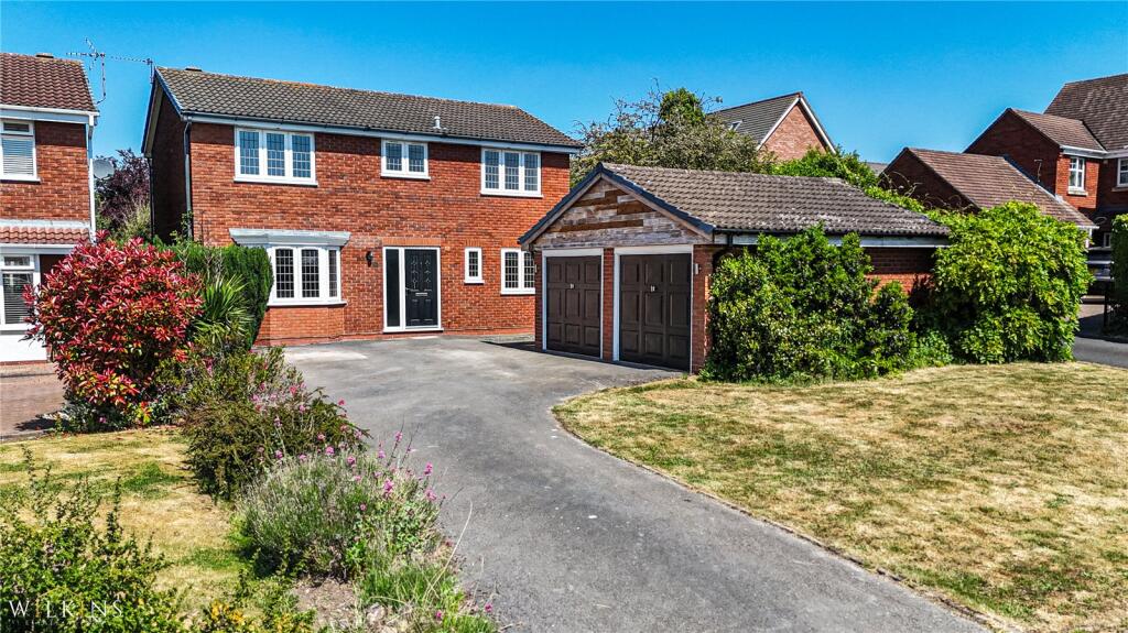 Blackwood Road, Tamworth, Staffordshire, B77