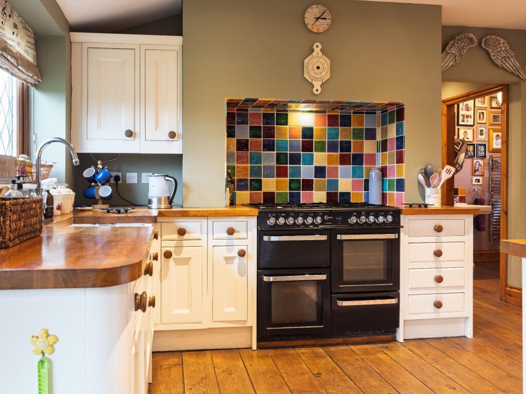 Additional image 6 of The Old Barn, Wyke Lane, Bradford, BD12 7ED