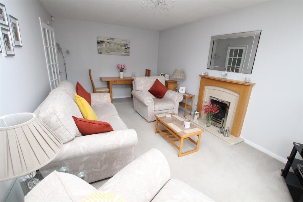 Additional image 8 of Santa Monica Grove, Idle, Bradford