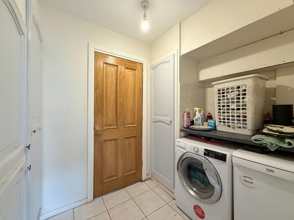 Additional image 9 of Dunton Hall Road, Shirley