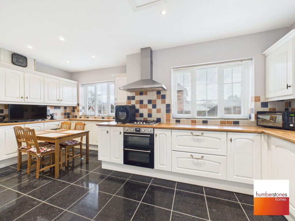 Additional image 26 of Woodgreen Road, Oldbury