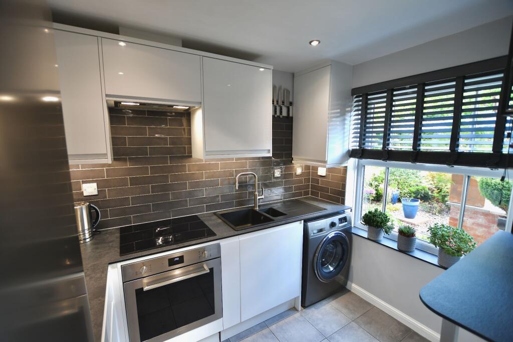 Additional image 4 of Tinkler Stile, Thackley,