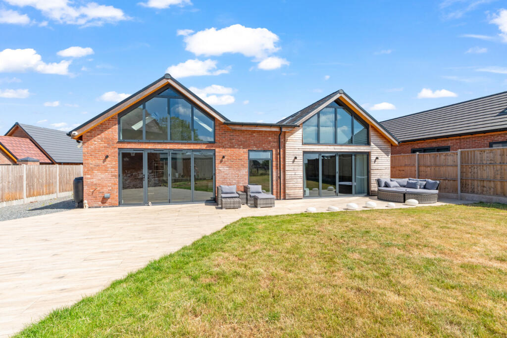 Additional image 33 of Haye Lane, Mappleborough Green, B80