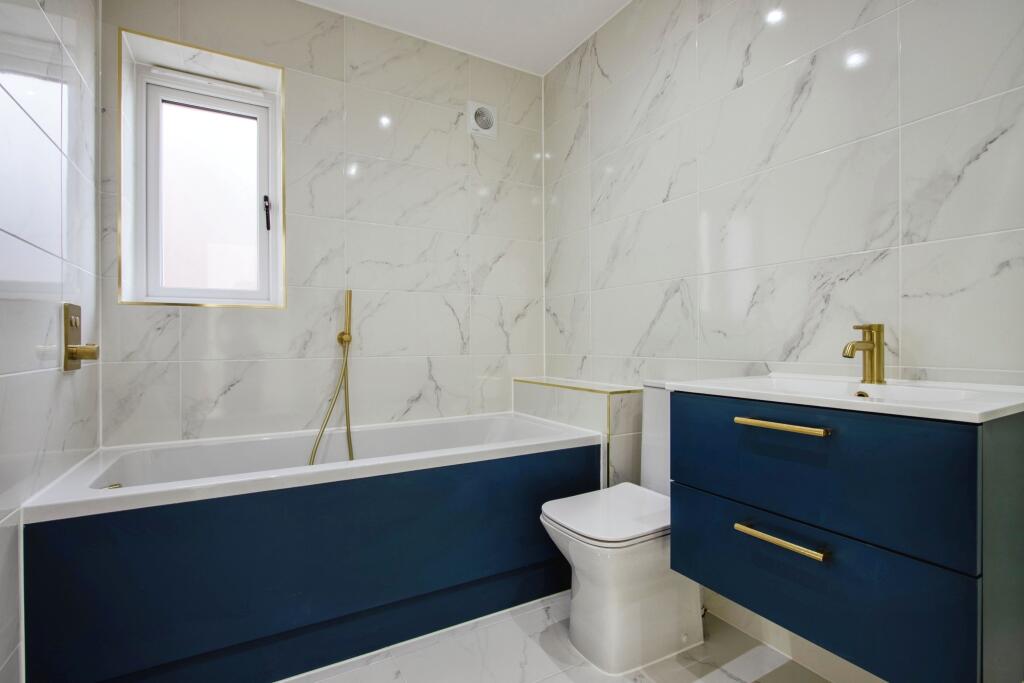 Additional image 17 of Hillside View, Drighlington, Bradford, BD11