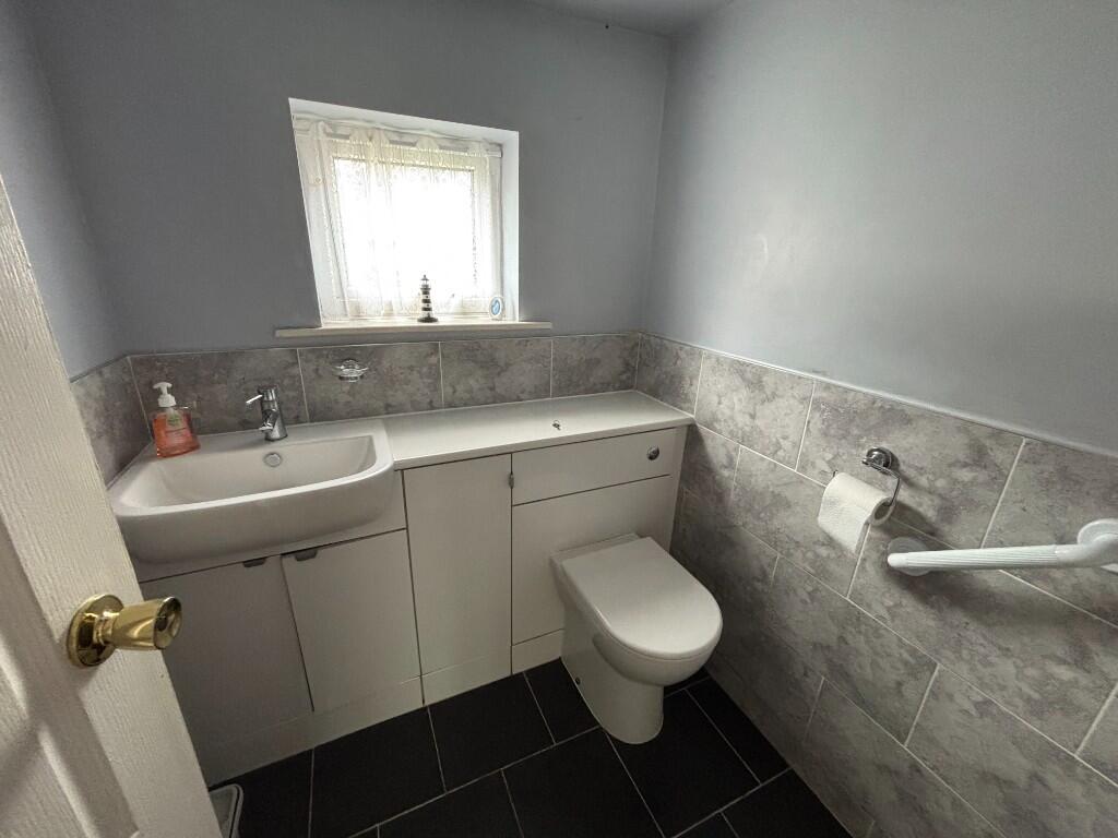 Additional image 6 of Grasleigh Avenue, Bradford, West Yorkshire, BD15