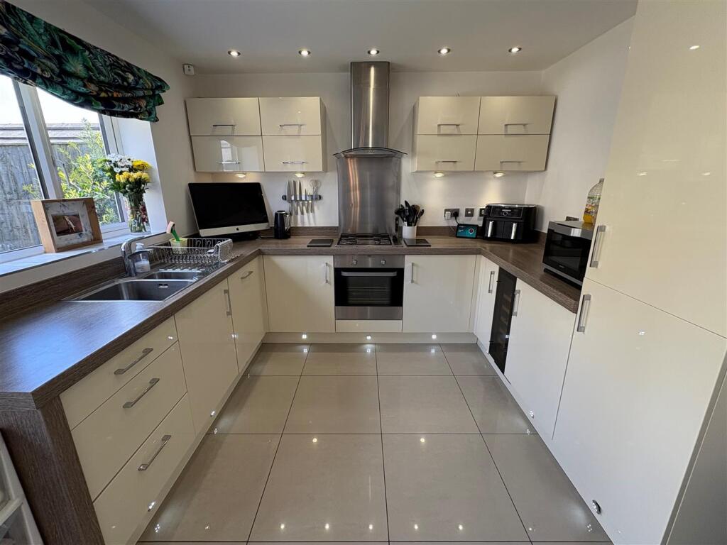 Additional image 28 of Old Mill Dam Lane, Queensbury