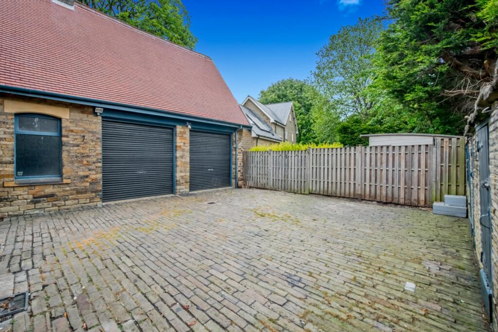 Additional image 16 of Snelsins Road, Cleckheaton, BD19