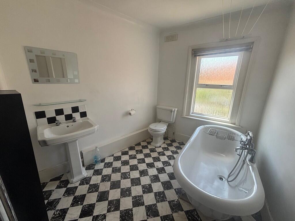 Additional image 8 of Goldcroft, Yeovil