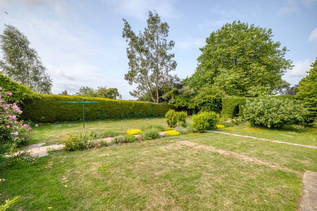 Additional image 31 of 30 Vicarage Street, Tintinhull, Yeovil, Somerset, BA22
