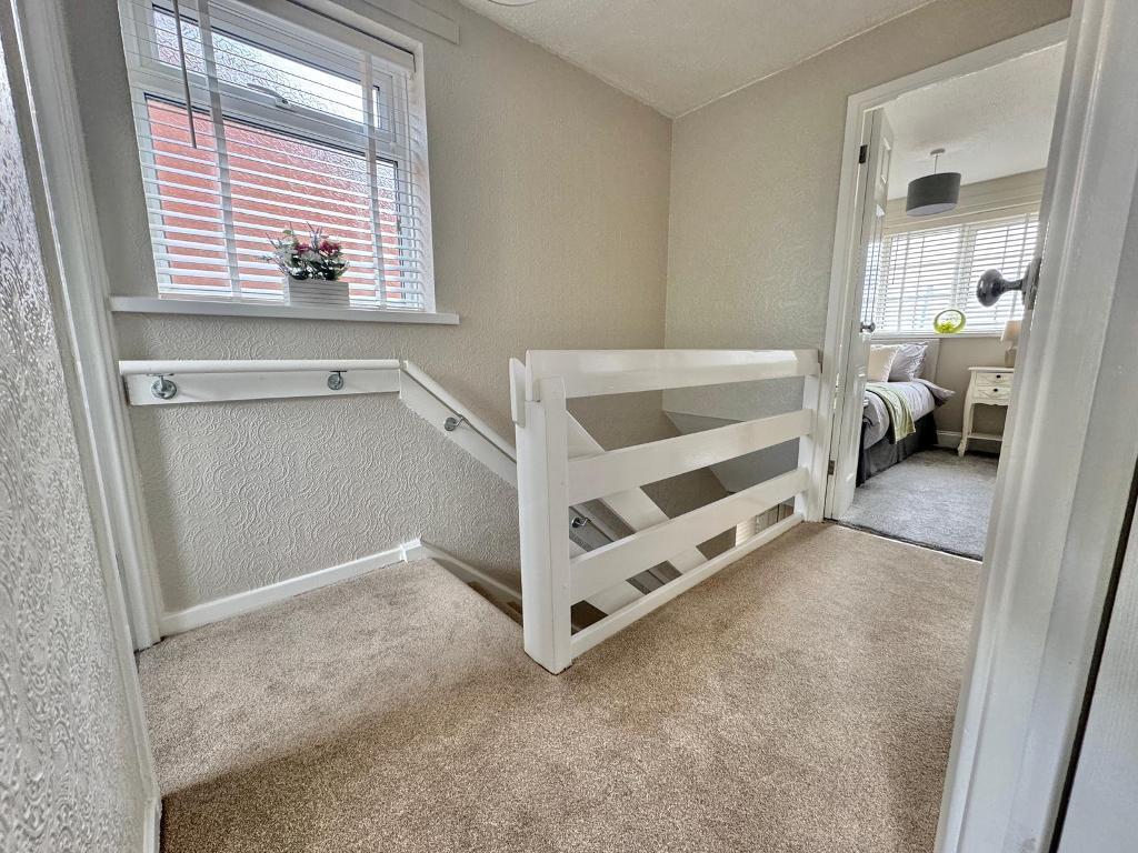 Additional image 6 of Burghley Drive, West Bromwich, West Midlands, B71 3LX