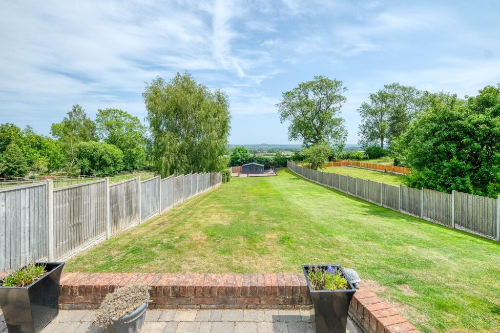 Additional image 40 of Evesham Road, Astwood Bank, B96