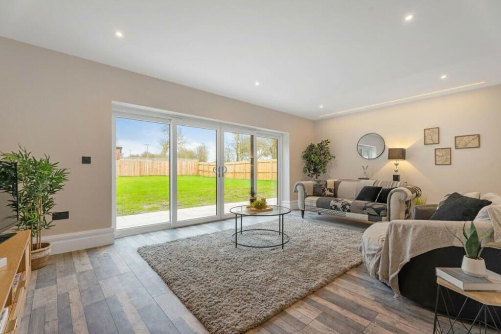 Additional image 6 of Hanbury Road, Stoke Prior, B60