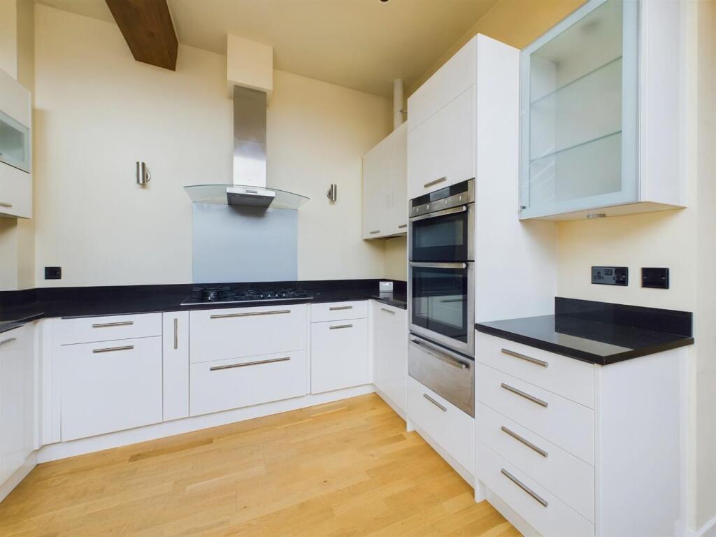 Additional image 5 of The Locks, Bingley