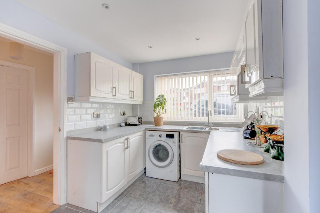 Additional image 4 of Lapworth Close, Greenlands, Redditch, B98