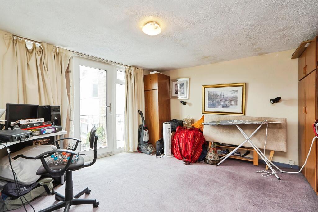 Additional image 12 of Welwyn Avenue, Shipley